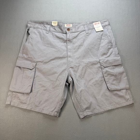 Signature by Levi Strauss & Co. Other - Levi Signature Cargo Shorts Relaxed Size 44 (FIT 45) Gray Utility Workwear NWT